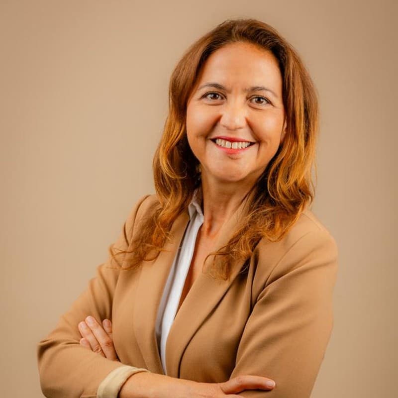 Portrait of Safia Agueni.